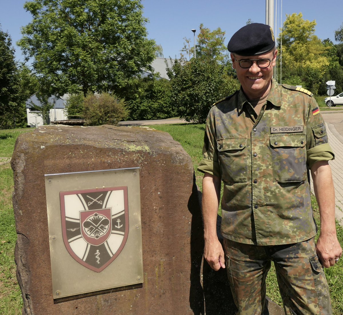 Das ABC-Abwehrkommando der Bundeswehr in Bruchsal ist als Fähigkeitskommando dafür verantwortlich, der steigenden Bedrohung durch atomare, biologische und chemische Kampf- und Gefahrstoffe wirkungsvoll begegnen zu können. Mit hoher Professionalität und Expertise gewährleistet es