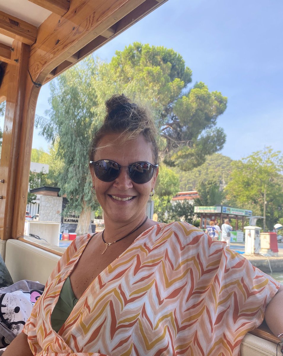 To reach a port we must sail ⛵️, sometimes with the wind, and sometimes against it. But we must not drift or lie at anchor ⚓️