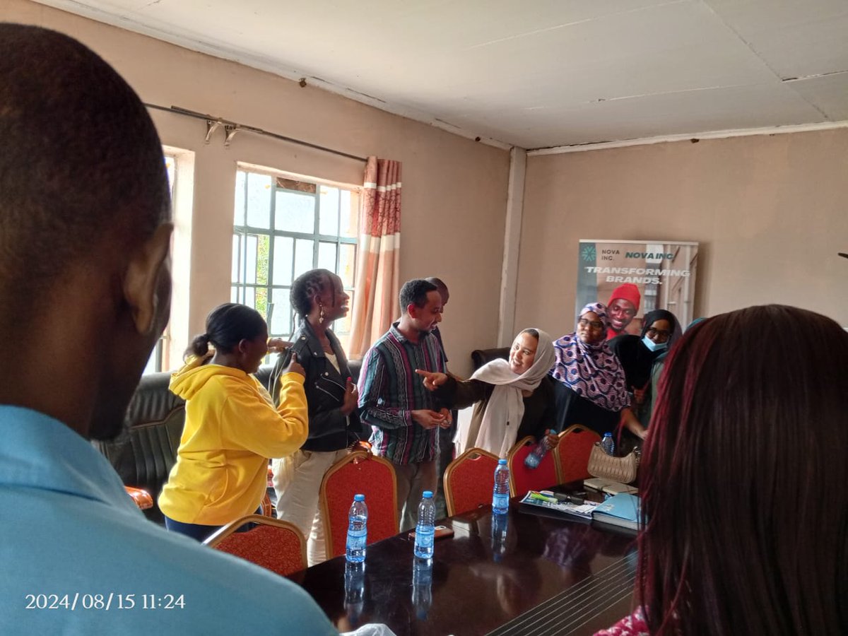 maisha_youth011's tweet photo. In today's error, it's very important being equiped  with digital skills training and we are happy being part of this training with @NOVA_inc 
In partnership with  @WFP_Kenya 
@women_keny46693 
@ymunira0
@JumaIsiolo https://t.co/s0jq2Eadum