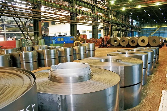 theUBN's tweet photo. According to the results from January-July, Ukrainian #metallurgical companies increased the export of #FlatRolled products by 85.1% compared to the same period last year – up to 958070 tons. The main buyers of Ukrainian products are Poland, Bulgaria, Italy, Romania, and Moldova. https://t.co/lKoaht2E14