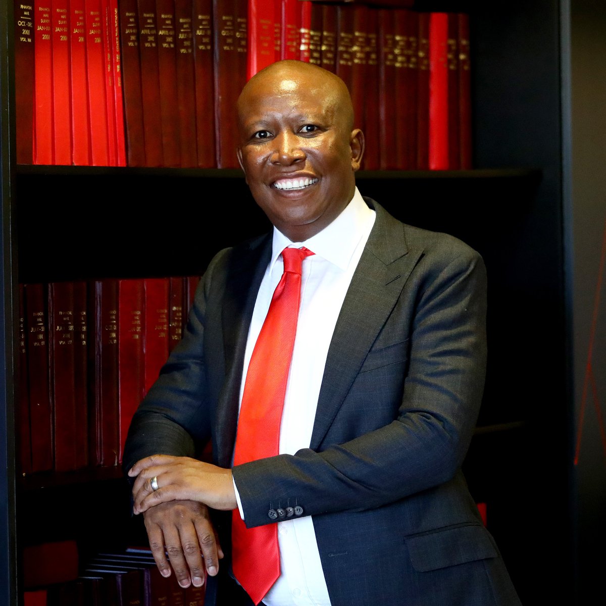 Lets settle this

❤️ Like for Floyd Shivambu

🔃  Repost for Julius Malema