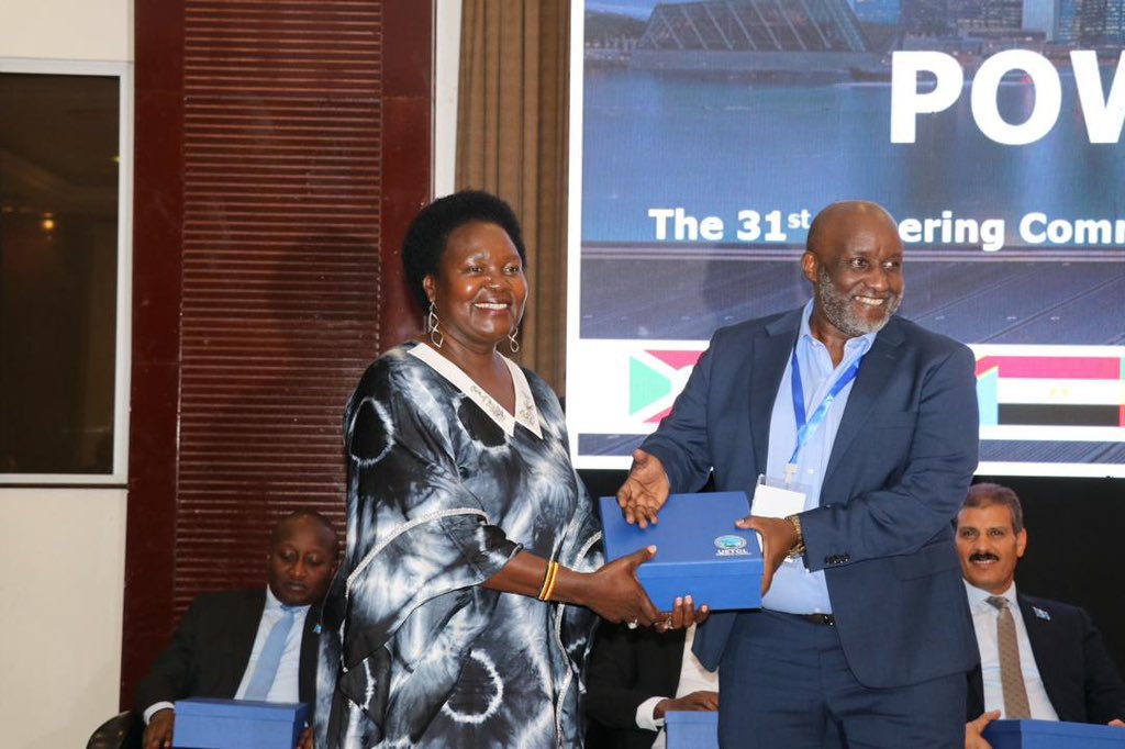 AmanyaStuartJr's tweet photo. Yesterday, Dr. Hon. @NankabirwaRS, @MEMD_Uganda and Chairperson of @EAPowerPool Council of Ministers (CoM), opened the 19th EAPP CoM Meeting where key decisions on the future of energy trade in the region were made.

She highlighted the significant strides made over the past 18 years in developing a robust regional electricity market.

She emphasized the importance of member states supporting EAPP’s initiatives, particularly in accelerating cross-border energy projects and advancing the transition to green energy.
