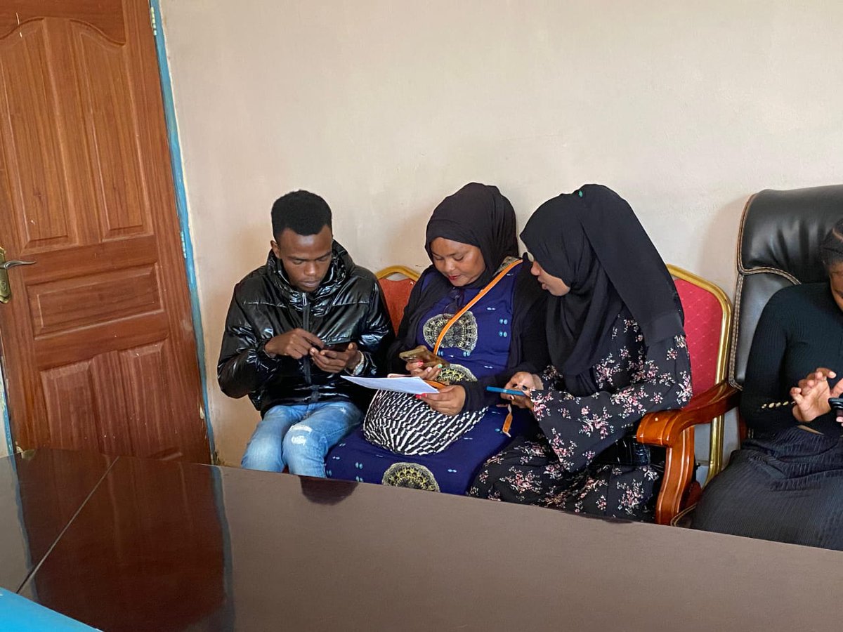 MarkforOrambo's tweet photo. Digital literacy, and How does AI work were well explained to each other, by this encouraging youth to be industrious
#IsioloTech4Change
@WFP_Kenya
@SkorisL
@Nova_Inc_
@_SimplyCultured https://t.co/6exevPPj6D