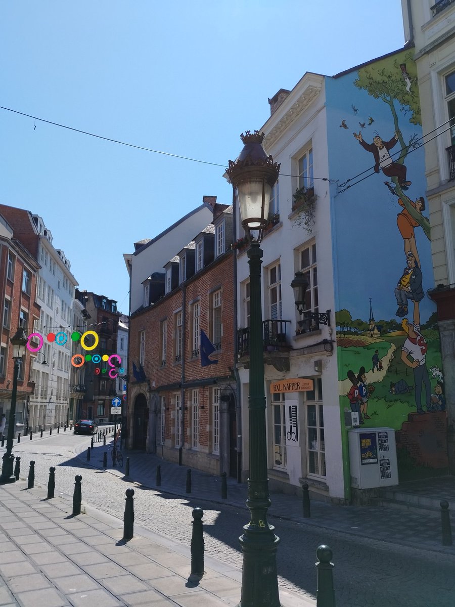 JustTravelling1's tweet photo. Some highlights from my very brief layover in Brussels on Monday 🇧🇪

Many thanks to @SoloTravelStory for her recommendations and helping make the most of my limited stop 💚 https://t.co/WcUZHbh24J