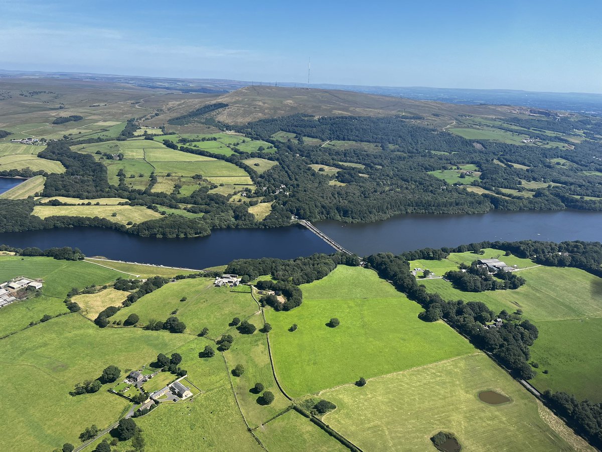 AviateAddict's tweet image. Quite blessed to have this kind of view on our Aviation doorstep.
#Wingfriday #pilotsoftwitter #avgeek #pilotlife #NorthWestUK
