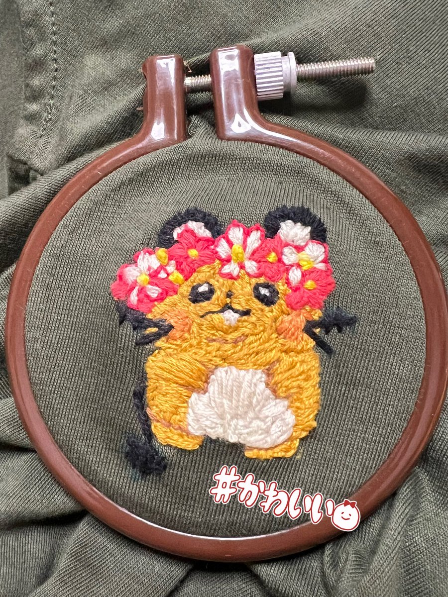 お盆休みは、チクチク
手芸🧶🧵
花冠デデンネ🌼👑
Tシャツ胸部分👚
チクチクしました🥰

#デデンネ
#ポケモン手芸
#デデンネを愛でる会