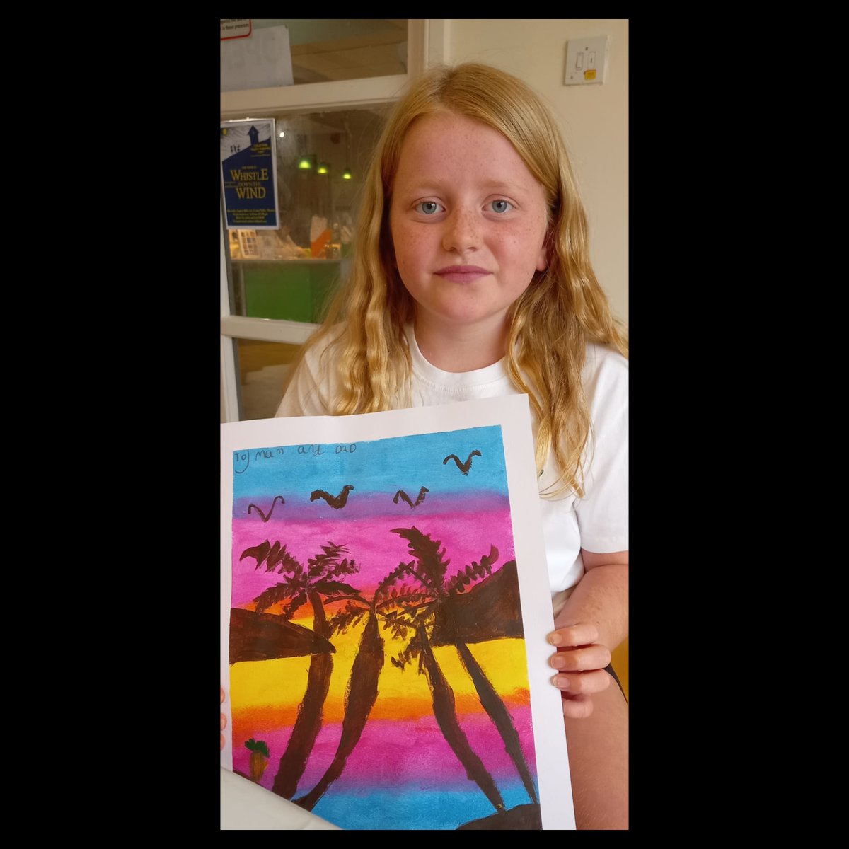 Dyma luniau o'r gweithdy celf a chrefftau gyda Craig Lewis Arts &amp; Murals a Adele ddoe. Pa mor hyfryd yr haf🌞
Here are some pics from the arts and crafts workshop with Craig and Adele yesterday. What a lovely summer 🌞