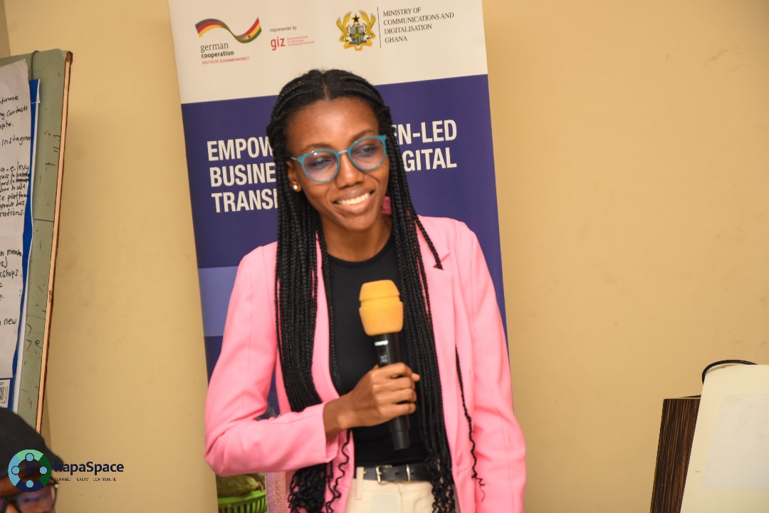 hapaSpace's tweet photo. ##GIZDTEG Team responding to some queries that came up during submissions 

#hapaspace
#wearehapa
#hapaimpacts 
#DTEGKumasi
#GIZDTEG
#digitaltransformation
#stakeholdermeeting
#GIZstakeholderengagement https://t.co/ZhgsMTdi14