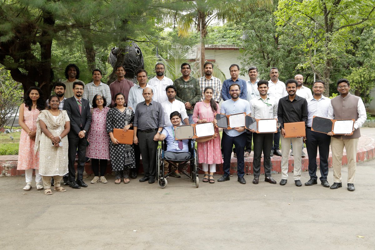 Officer Trainees - Indian Information Service 🇮🇳 tweet media