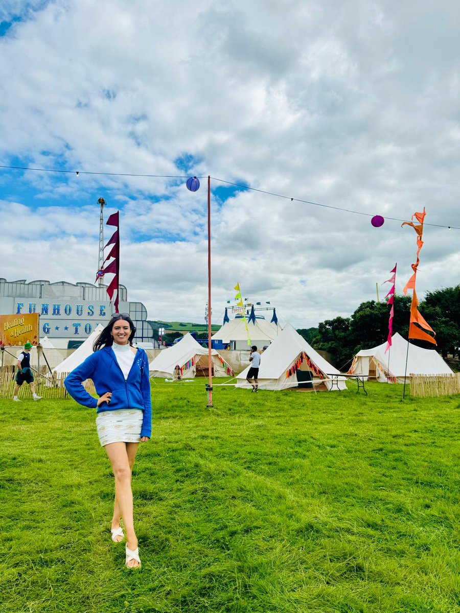 Aisling Brady 🇺🇦 (@aislingbrady_) on Twitter photo 🎪 At <a href="/EPfestival/">Electric Picnic</a>?
Interested in “Newish to the Parish” a panel discussion on New Europeans and their contribution to Ireland and more!
Join <a href="/jenoconnell/">Jennifer O'Connell</a> <a href="/IrishTimes/">The Irish Times</a> <a href="/TBuczkowska/">Teresa Buczkowska 🅾️+</a> <a href="/EmmyCoffeyN/">Emmy Coffey Nguyen</a>, Mirona Mara and I at <a href="/MindFieldIE/">Mindfield</a>
⏰ 5-6pm
🎪 Levantine Tent
Don’t miss out! 🎪 At <a href="/EPfestival/">Electric Picnic</a>?
Interested in “Newish to the Parish” a panel discussion on New Europeans and their contribution to Ireland and more!
Join <a href="/jenoconnell/">Jennifer O'Connell</a> <a href="/IrishTimes/">The Irish Times</a> <a href="/TBuczkowska/">Teresa Buczkowska 🅾️+</a> <a href="/EmmyCoffeyN/">Emmy Coffey Nguyen</a>, Mirona Mara and I at <a href="/MindFieldIE/">Mindfield</a>
⏰ 5-6pm
🎪 Levantine Tent
Don’t miss out!