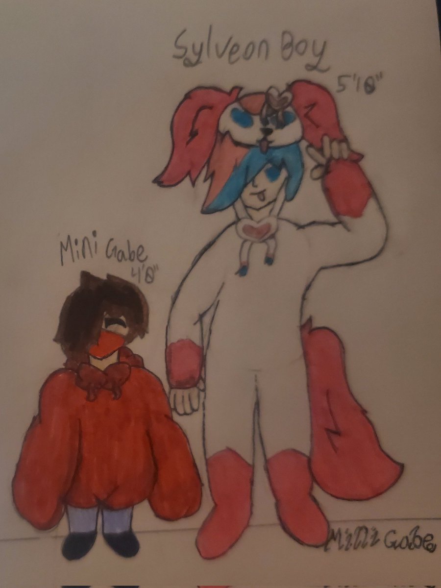 Mini_Gabe's tweet image. Mini Gabe next to Sylveon boy, I wounder who's the tallest XD 
Mini Gabe is 4'0" and Sylveon boy is 5'10"