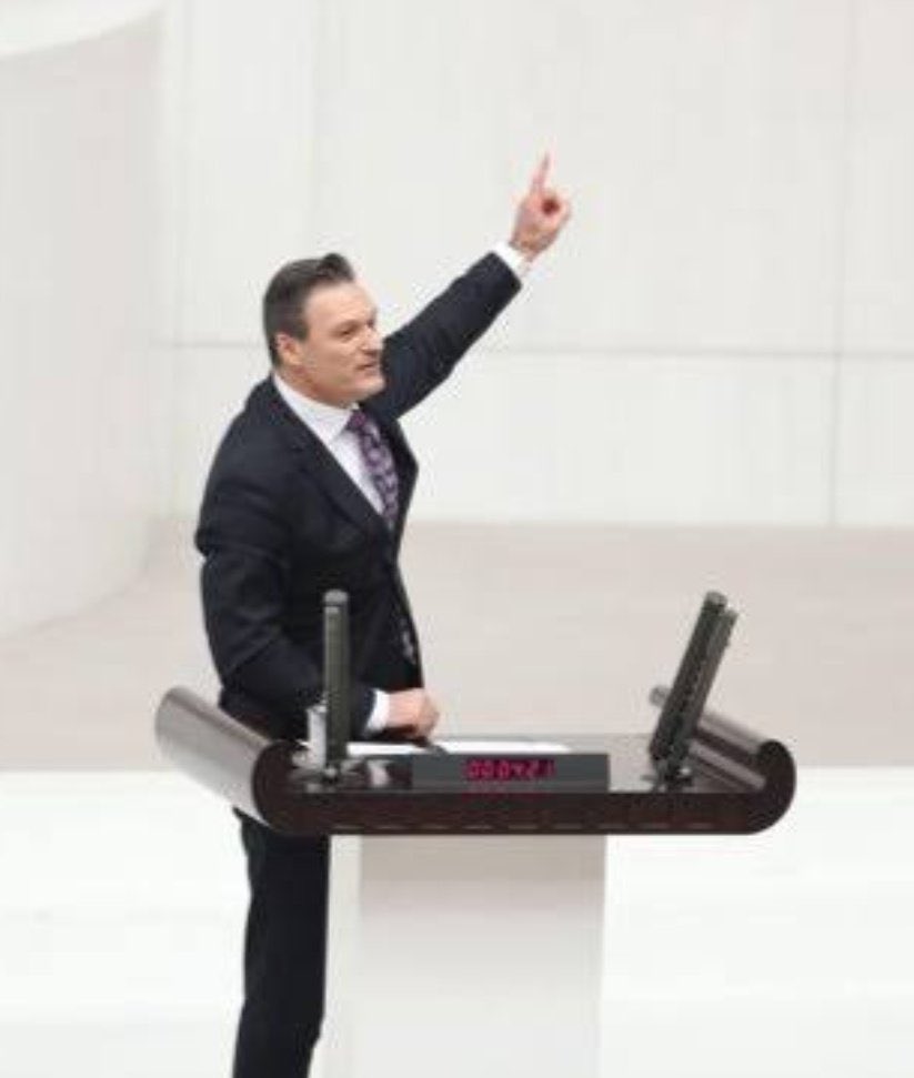 fetih1400191810's tweet photo. Alpay Özalan’ın vurduğu her yumruk
Türk milletinin yumruğudur 👏👏👏@alpayozalan35 https://t.co/zZ8GY8sQuk