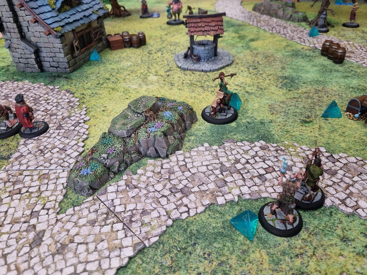 moonstonegame's tweet photo. Game action shots today - shared by Rob Green and played at Siviter Wargames (#Commonwhealth 4 - 3 #Leshavult) 🥳
#MoonstoneTheGame #PlayMoonstone #MoonstoneMiniatures #PaintMoonstone #GoblinKingGames https://t.co/x5BdiRf8KT