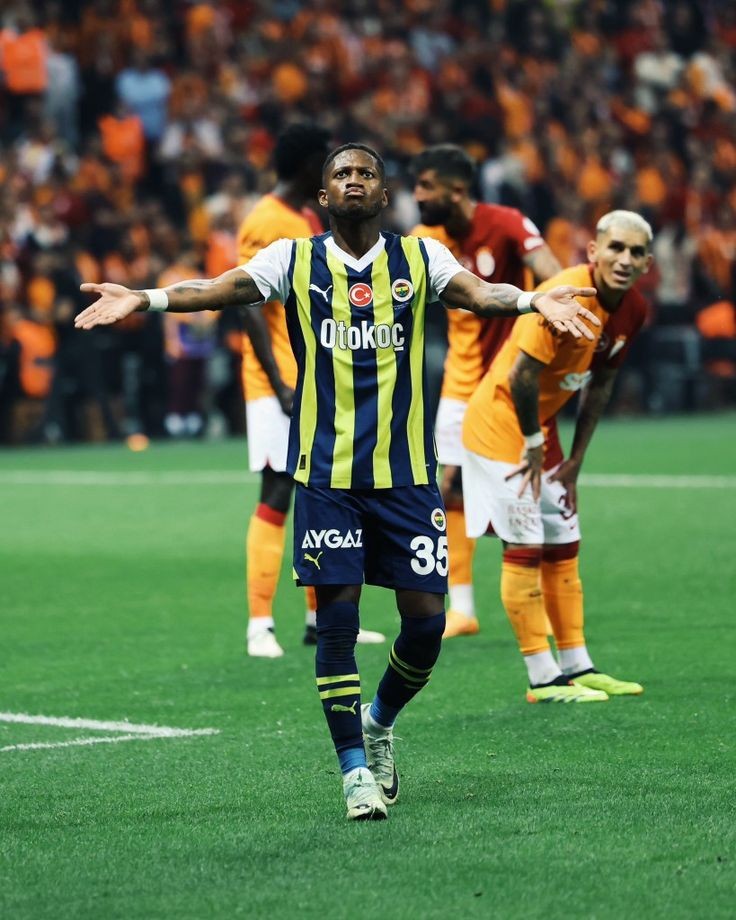 Fred Baba kadroda 😉
#Fenerbahçe #Fred