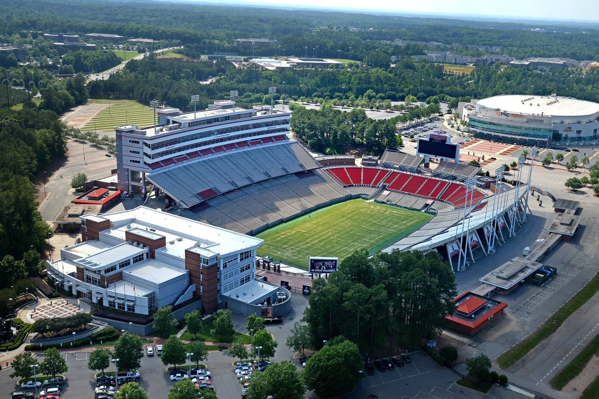 JML_ACC's tweet image. Gamedays at Carter-Finley are SPECIAL

🏟️Carter-Finley Stadium🏟️
📍Raleigh, NC
Home to @PackFootball 
Opened: 1966
Capacity: 56,919

It is the 45th largest stadium &amp;amp; is the 60th newest stadium in FBS football.
