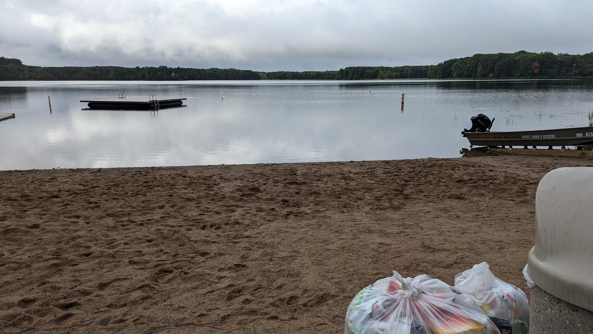 Webber2300's tweet photo. Morning beach garbage run.  Not a bad office view https://t.co/A0qGJOufiF