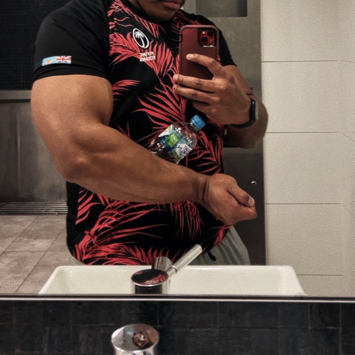 🇫🇯 tweet media