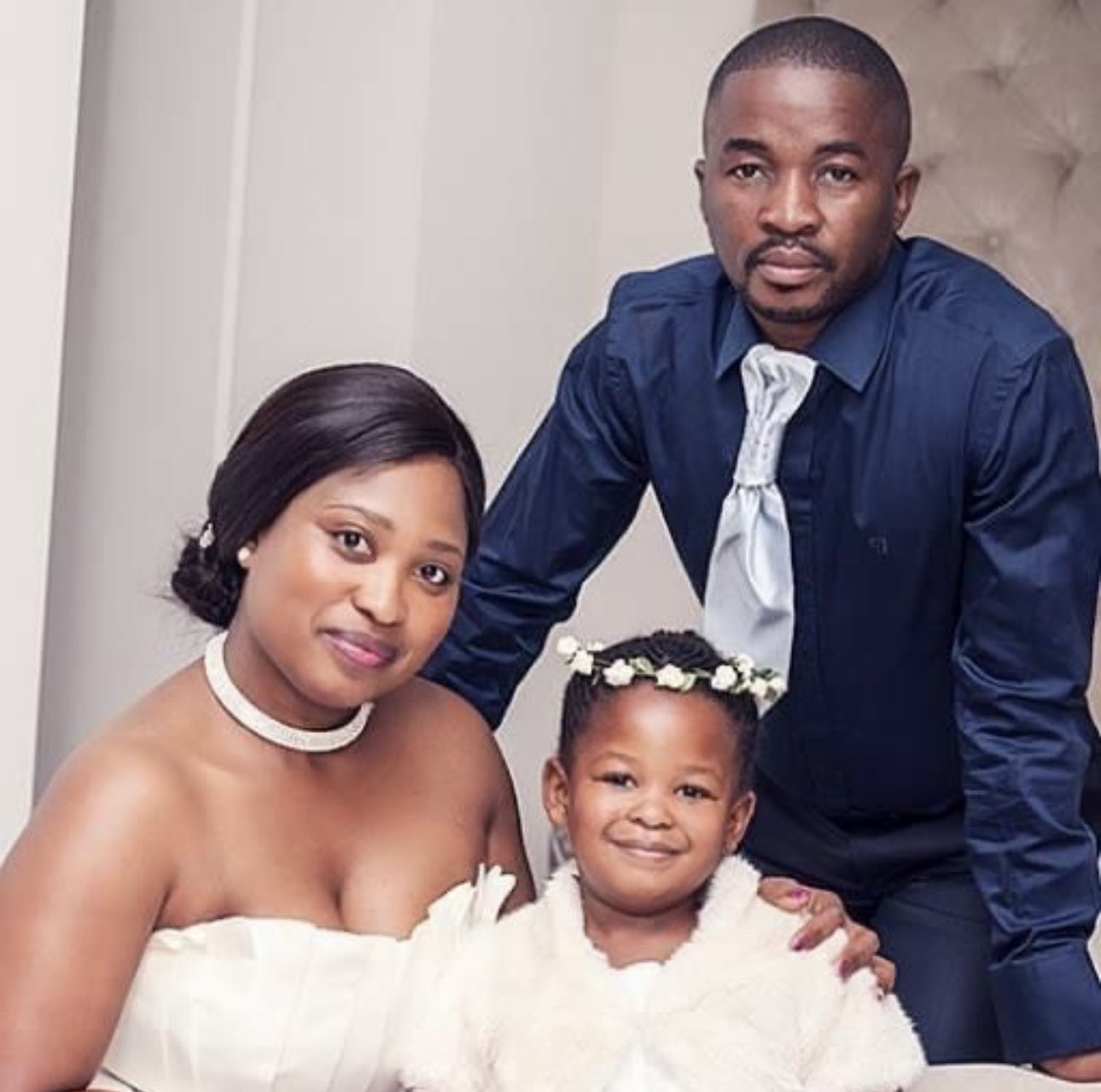 IG:Joy-Zelda on X: "Asavela was invited at their wedding,kanti she was there to fish for her husband, few months girl married the men,today he has left her for Buhle Samuels,she deserves him