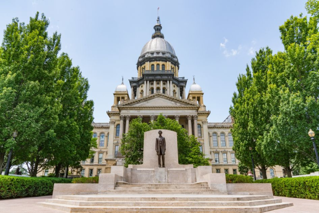 A recent amendment to the Illinois Human Rights Act more than doubles the statute of limitations for filing a charge of discrimination. bit.ly/3M8yKgf