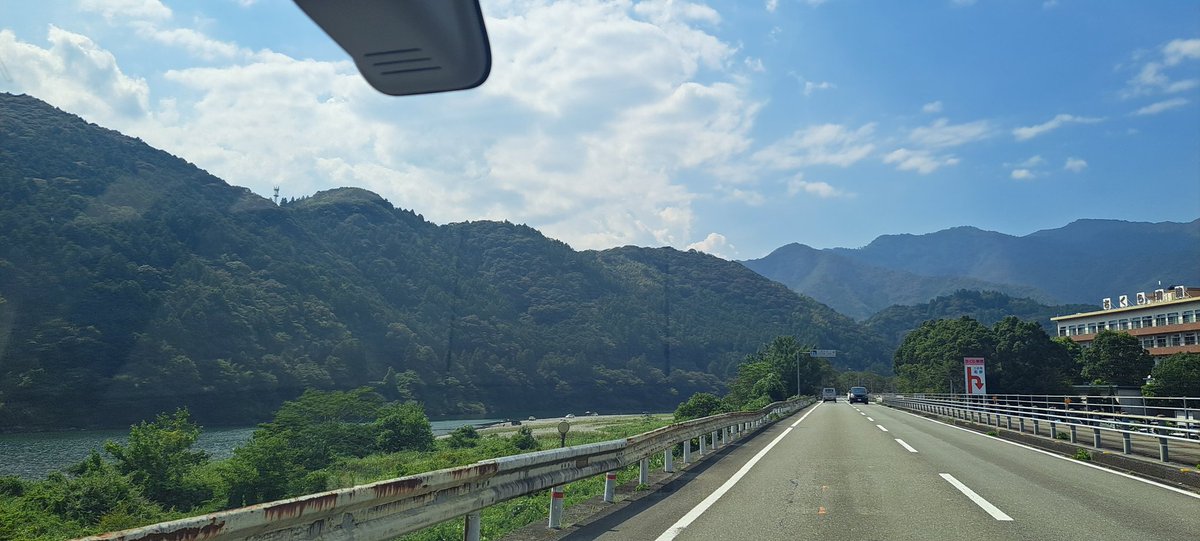 neiro3711's tweet photo. 初ひとり旅 in高知

カツオのたたきはやっぱり高知が1番！ https://t.co/sX4Pg8AfEM