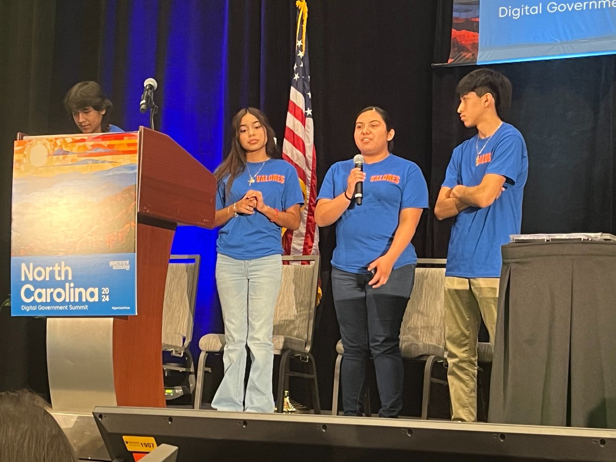 NCDIT's tweet photo. The student showcase at yesterday's Digital Government Summit was the tech teams from Alamance, Beaufort counties (Valores en Alamance and @BeaufortCoSchNC), and the Governor Morehead School in Raleigh. Their work prepares them and NC for a bright future.
#GovTechLive #NC https://t.co/Jsq2NcvghZ