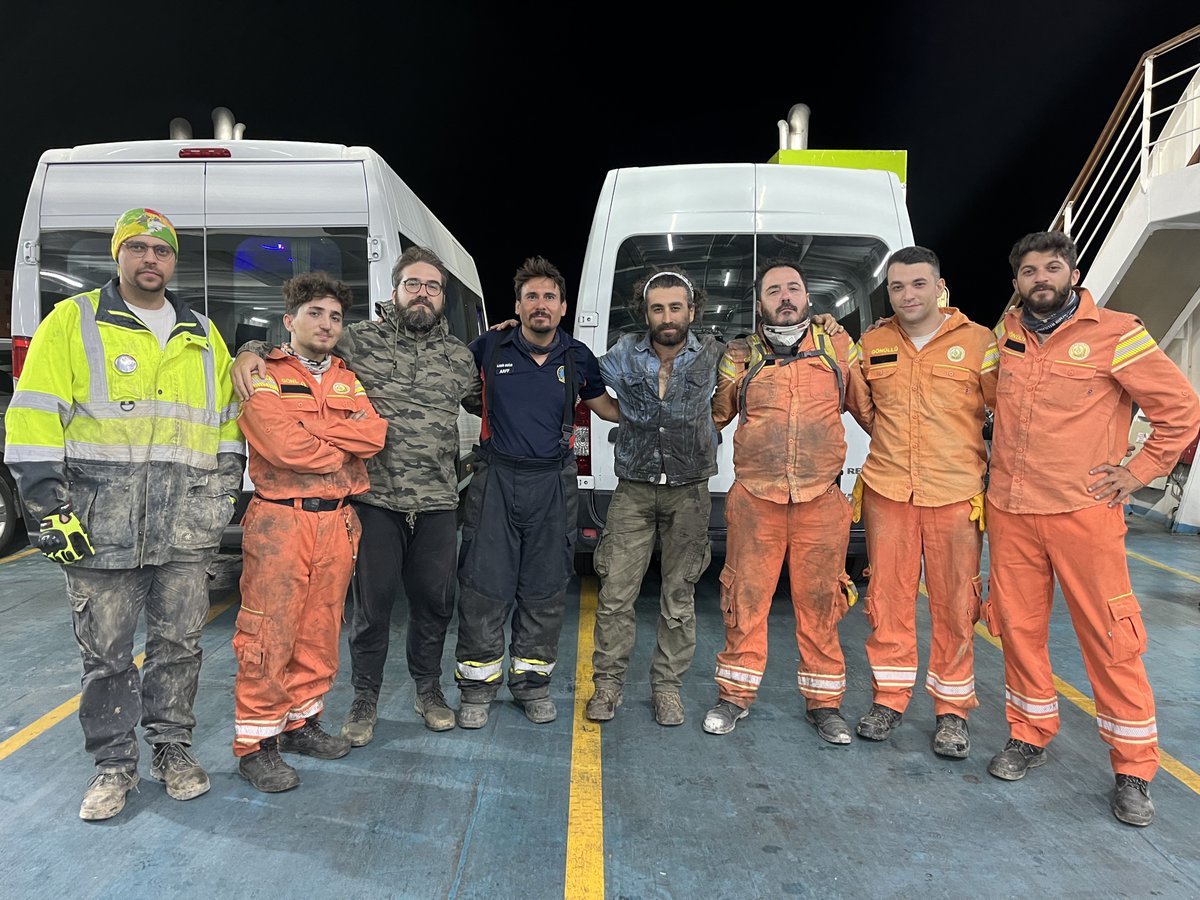 gencanakkale's tweet photo. Çanakkale’nin Eceabat ilçesine bağlı Büyük Anafarta Köyü yakınlarında 15.08.2024 tarihinde saat 09.51 sıralarında başlayan orman yangını kontrol altına alınmıştır ve alanda soğutma çalışmaları devam etmektedir. https://t.co/g1g8EqZbRL