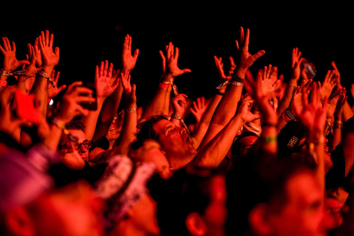 seahearnow's tweet image. The late-night shows are making waves—secure your tickets before they're gone 🌊

seahearnowfestival.com/late-night-sho…