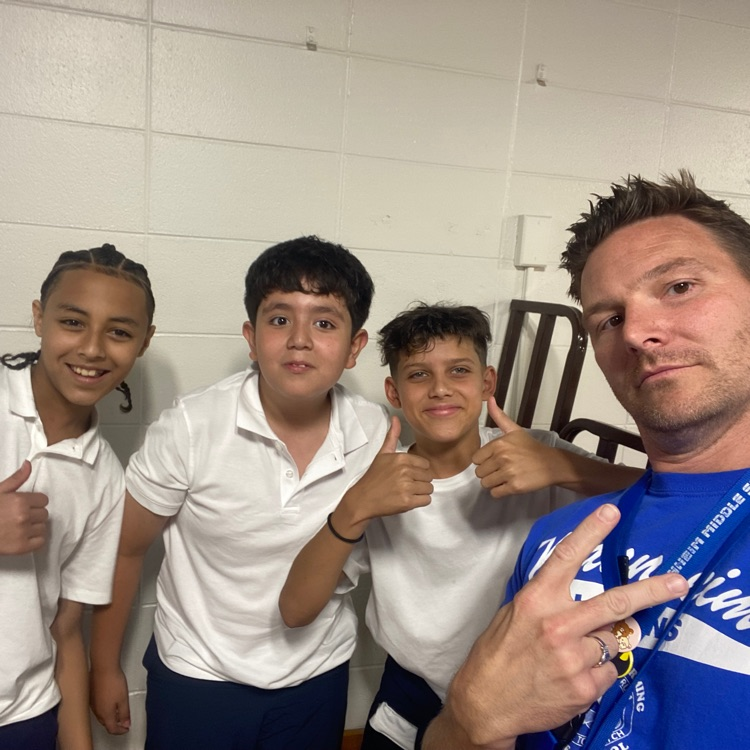 MannheimFalcons's tweet photo. MMS Welcome Back PRIDE Kickoff Assembly! Great start to the school year to share school-wide expectations. #WeAreD83 #MMSFalcons #MMSPRIDE https://t.co/7FVxyFInr6