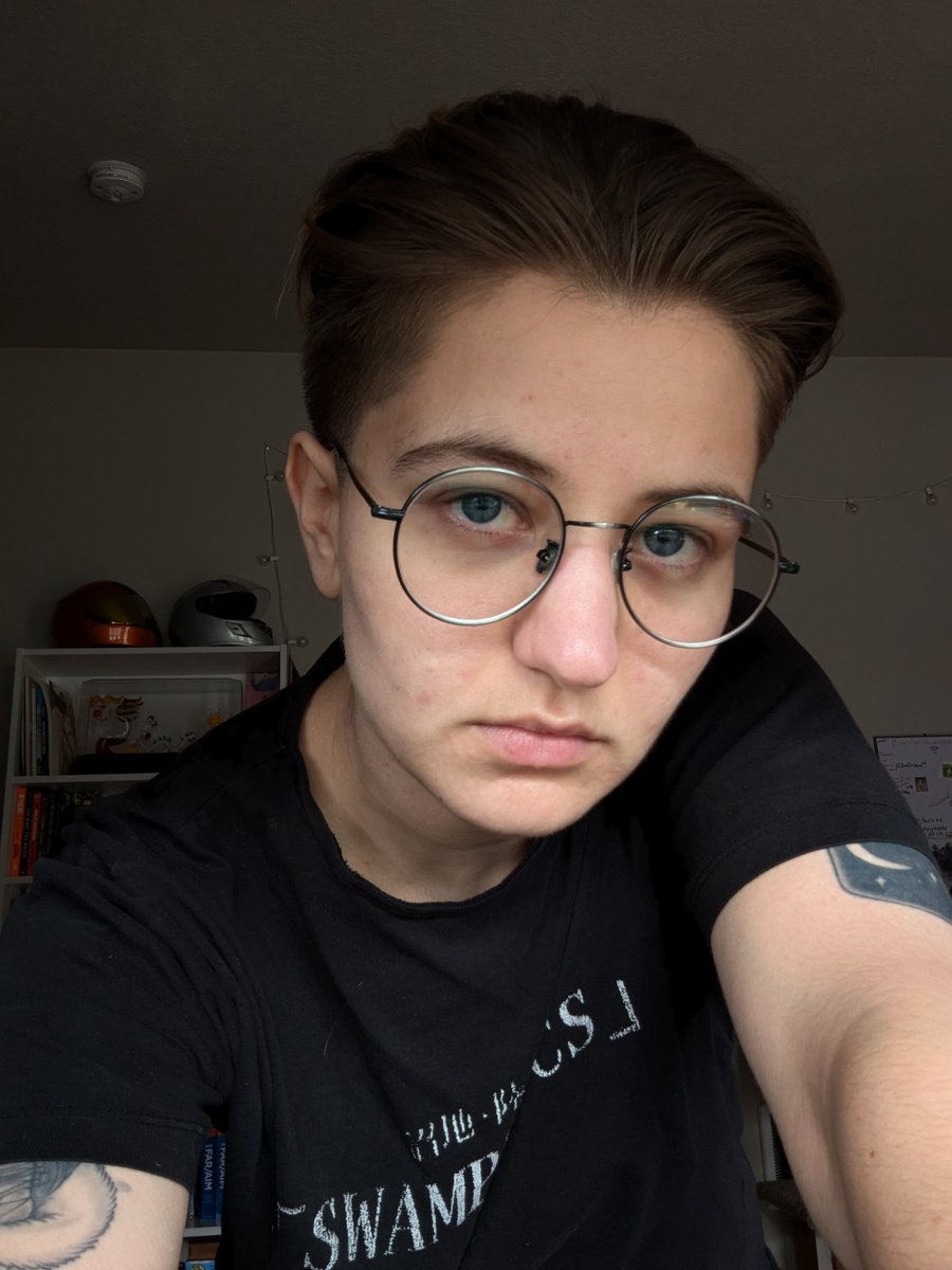 TarryRumpus's tweet photo. I'm hoping I look like one of those gay eastern european porn twinks people keep talking about. https://t.co/Y2bH2zQVRK