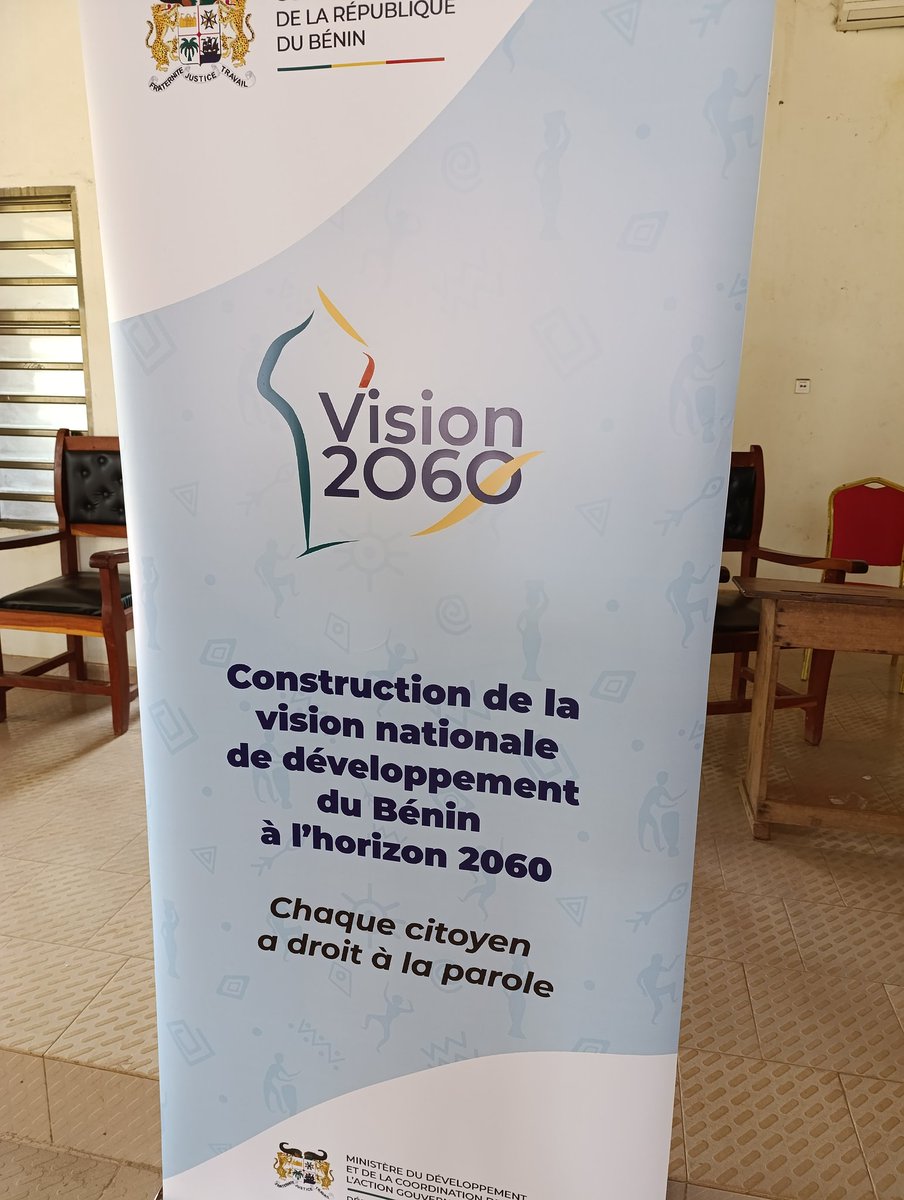 Laurelbenin's tweet photo. Les femmes de la commune de #Ketou réunion en focus groupe parlent de la vision nationale de développement à l'horizon 2060.
@PNUDBenin @ab_benin 
#DNV2060 https://t.co/RoyOmAlqEh