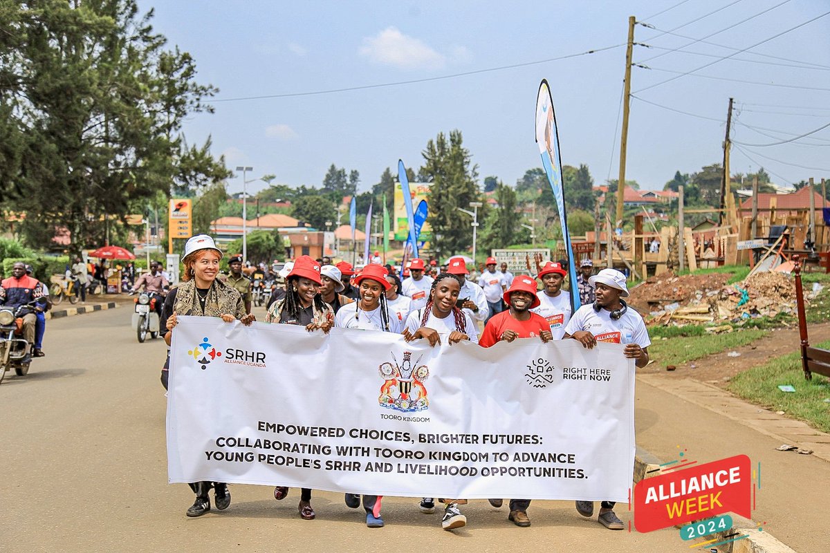FlepUganda's tweet photo. Our final day of #AllianceWeek24, we turned up the energy with a vibrant march through Fort Portal City to Booma Grounds for the grand finale! Thanks Kabarole for receiving the message.
#SRHR4All #RightHereRightNow https://t.co/9dPu98wcoE