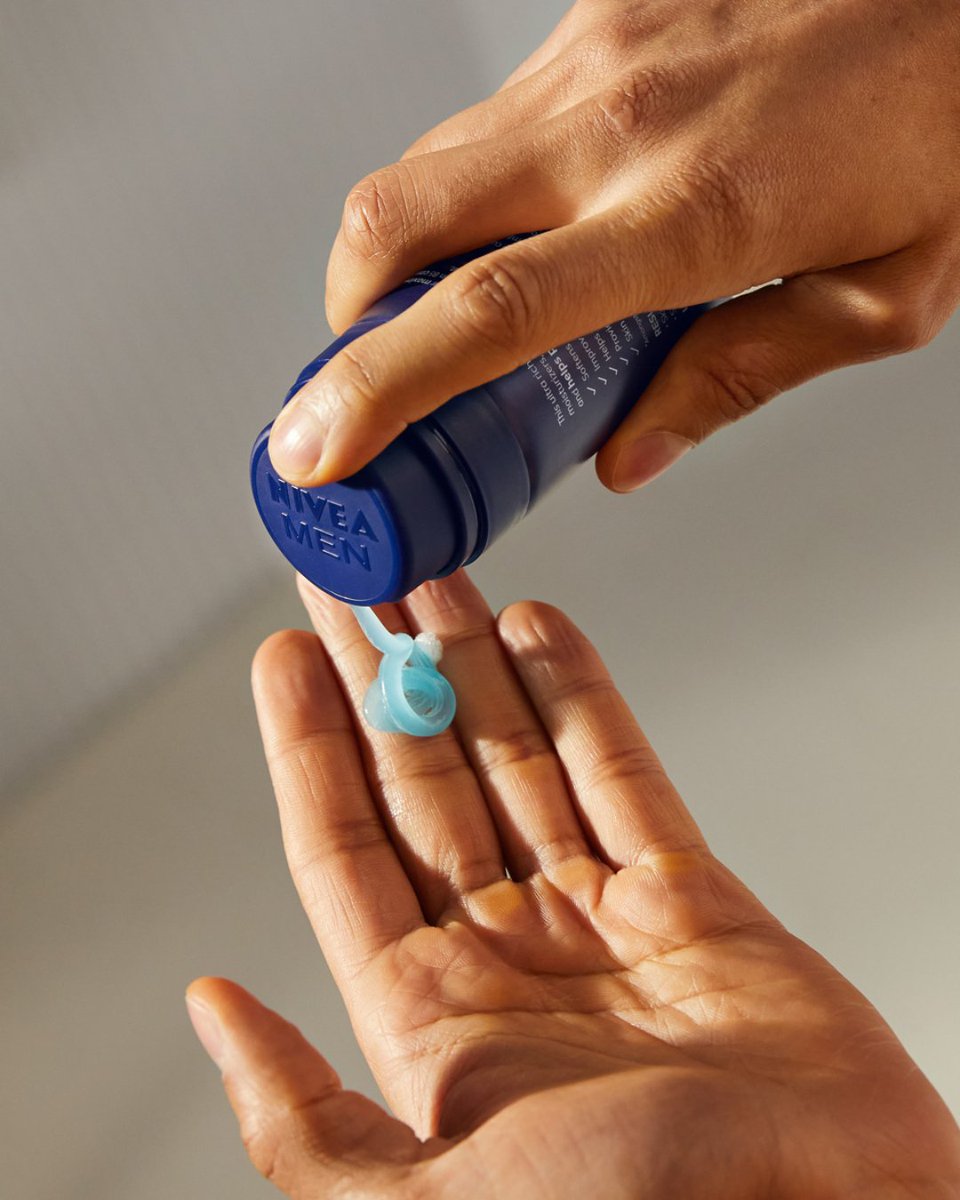 NIVEAMENUSA's tweet image. Swipe to see what shave gel moisturizes your facial hair and skin!​
​
Link. amzn.to/4cpXOKd

#NIVEAMENUSA #MensSkincare #CleanFace