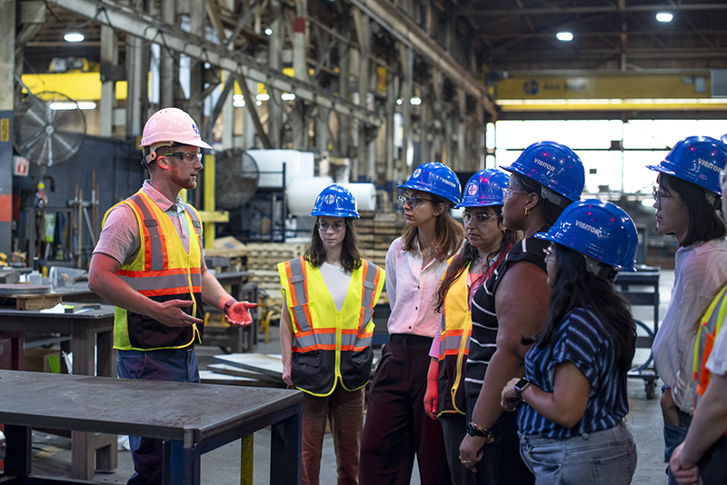 This summer, the MSU Future of Work Initiative brought students from across the country together for its first ever Summer Research Incubator. 

spr.ly/6012lHbTm

The full story: spr.ly/6016lHbTq

#MSUSocialScience