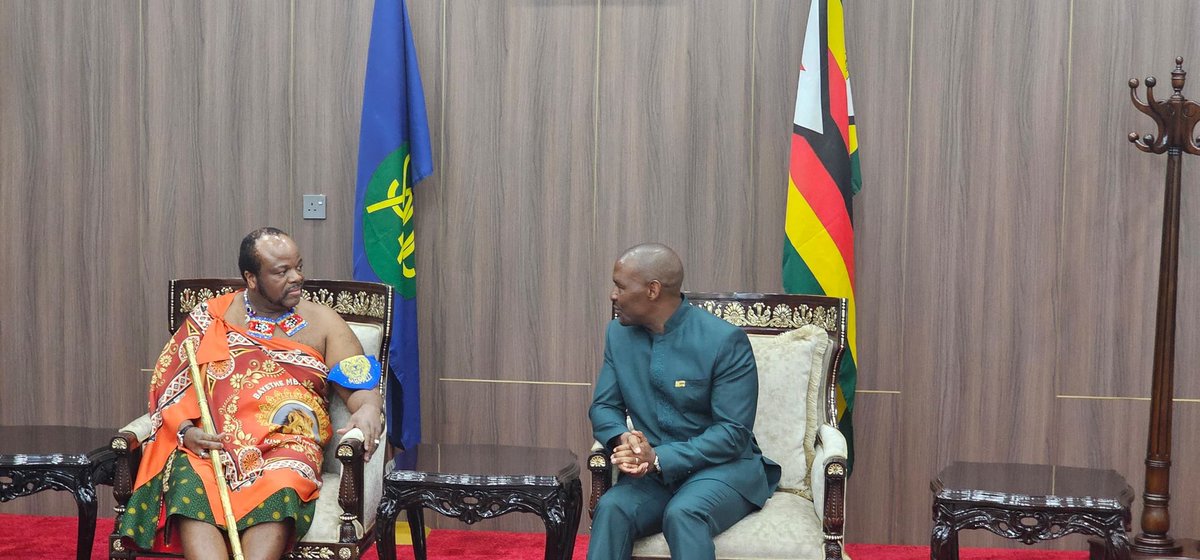 King Mswati the 3rd of Eswatini, arrived accompanied by the Queen. He was welcomed by Transport and Infrastructural development Minister, Felix Mhona.