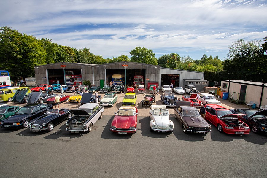 ClassicCarWkly's tweet image. Calling all classic owners! Coffee &amp;amp; Cars Wythall returns this Sunday. Free to attend and CCW's @David_Simister, @jesseoncars and @JohnRLakey will be among those showing off their classics. More info at wythall.org.uk/ccw 

#carmeets #classiccars #carevent