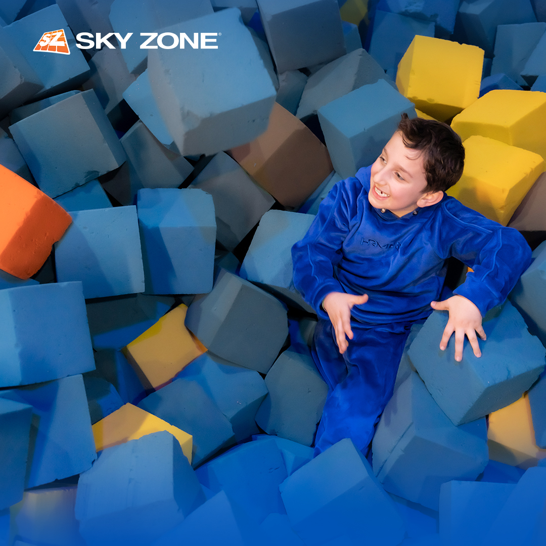 باقي يومين على المدارس✨
استغلها صححح، ورووح #سكاي_زون😁🎒
Just two days left before school starts✨
Make the most of it, and head to #SkyZone😁🎒