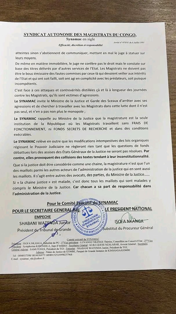 melmichema12862's tweet photo. #SYNAMAC dénonce la propension du Ministre d'État @ConstantMutamba dans ses sorties médiatiques à vouloir rendre les Magistrats seuls acteurs de la justice,responsables de la mauvaise administration,éludant ainsi les questions de fond à la base du dysfonctionnement de la justice. https://t.co/alSp1RtDct