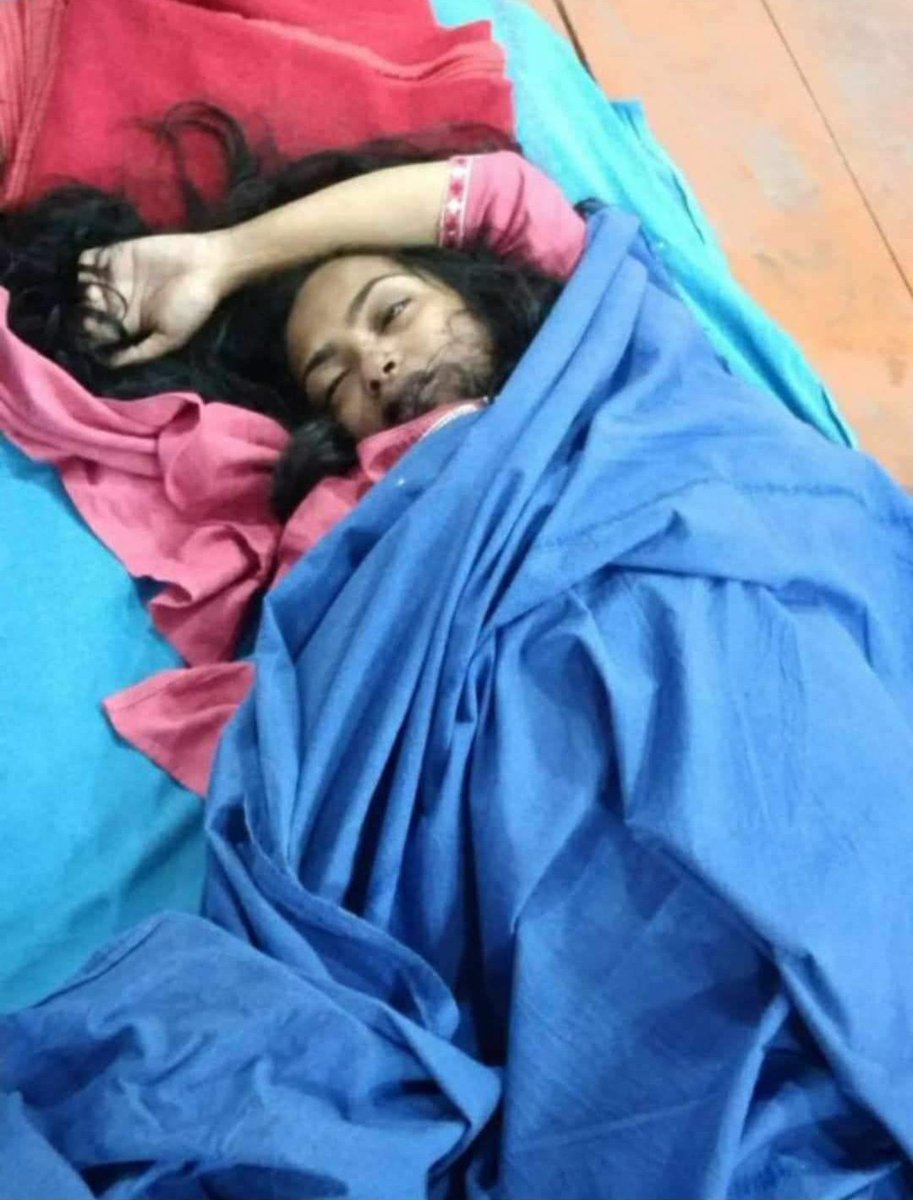 Abhi_Rahora's tweet photo. अगर तुम अपनी बहन के लिए शेर हो तो दूसरी की बहन के लिए सुअर मत बना करो।🤬
 #justiceformoumitadebnath https://t.co/MaVKi4PYeP