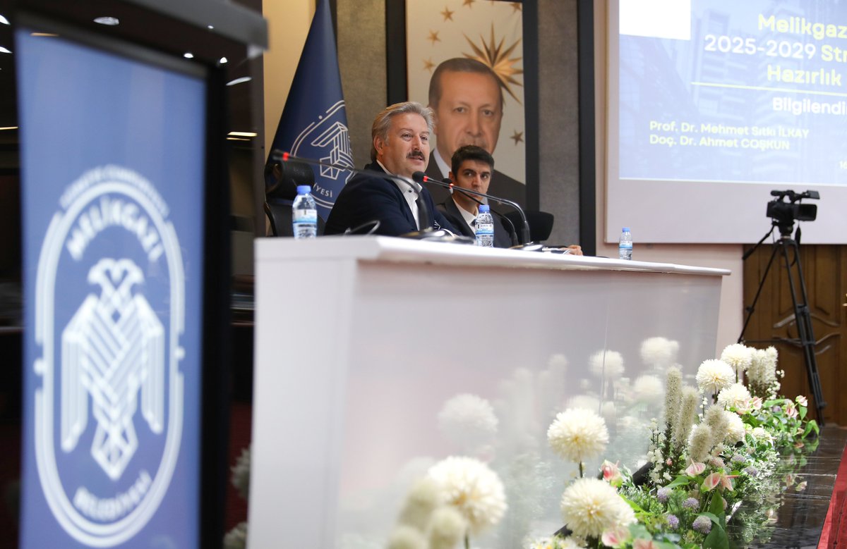 DrPalancioglu's tweet photo. İlçemize kazandırdığımız rekor hizmetlere yenilerini eklemek için "Melikgazi Belediyesi 2025-2029 Stratejik Planı Hazırlık Çalışmaları Bilgilendirme Toplantı"mızı kıymetli meclis üyelerimizle birlikte gerçekleştirdik.

Hizmet aşkıyla, çalışma sanatıyla ilçemizi günden güne geliştirerek, vatandaşlarımızın yüzünü güldürecek projelerimizi hayata geçirmeye devam!

Biliyoruz ki; #Melikgazi'yeDeğer