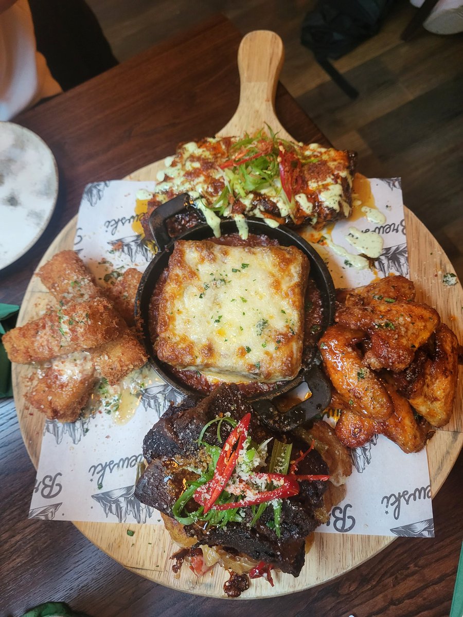 Daniel Whitley๐๐ณ๏ธโ๐ (@_danielwhitley) on Twitter photo A great evening at the soft launch of American Pies ๐
Pizza, brisket lasagne, ribs, salt & pepper tots, carbonarna sticks and chicken wings!
<a href="/KieranWeeder/">Kieran Weeder</a> A great evening at the soft launch of American Pies ๐
Pizza, brisket lasagne, ribs, salt & pepper tots, carbonarna sticks and chicken wings!
<a href="/KieranWeeder/">Kieran Weeder</a>