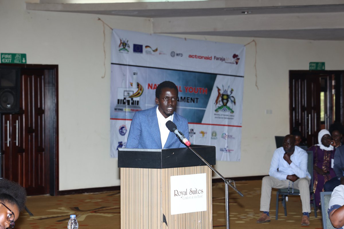 kat_festo's tweet photo. Pictures: Former National Youth Parliament Speaker, Rt. Hon. Okot Sam Olaa (@OkotOlaa), presents the report from his tenure and pledges his continued support to the incoming Speaker to ensure the continuity of the initiatives championed during his term. 
#YouthParliamentUG | @NYPUganda
@Parliament_Ug @EUinUG @FarajaAfricaFdn