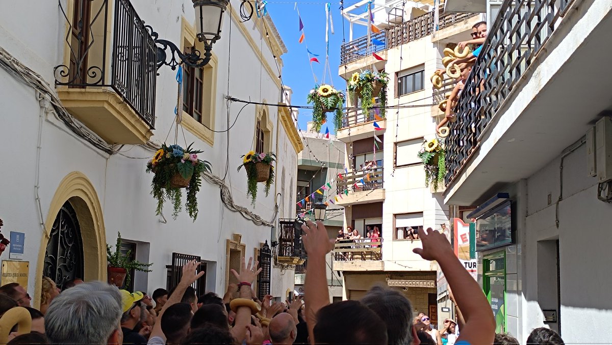 Tras "Santa María del Rosario" (Juan de Dios Espinosa) continuamos con "Triana" (<a href="/Felixdecarboner/">Felix de Carboneras</a>) tras la imagen de nuestro Patrón San Roque.

#SoñandoMúsica