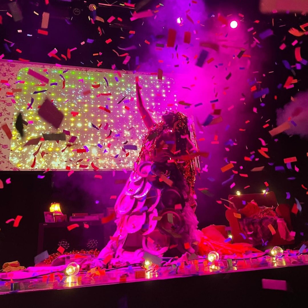 My Son’s A Queer (But What Can You Do?) (@mysonsaqueer) on Twitter photo It's the final parade of the Fringe! 😢
Thank you to everyone who joined us for our return to <a href="/edfringe/">Edinburgh Festival Fringe</a> this year - it's been a pleasure being in your living room again! 🏳️🌈
📸 musicals.mad
#MySonsAQueer It's the final parade of the Fringe! 😢
Thank you to everyone who joined us for our return to <a href="/edfringe/">Edinburgh Festival Fringe</a> this year - it's been a pleasure being in your living room again! 🏳️🌈
📸 musicals.mad
#MySonsAQueer