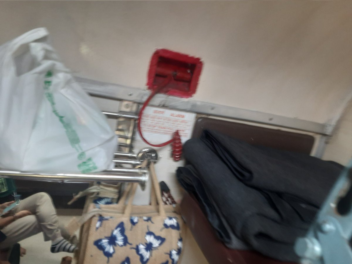 tekalegajanan's tweet photo. @IndianRailMedia @RailMinIndia Travel experience from Tirupati to Nanded Train no.07605 AC 3 tire coach was reserved to come from Tirupati to Nanded but this coach has facilities like general https://t.co/W29vE6fcED one charging point was provided for every six people. https://t.co/8Vo3Yrzgra