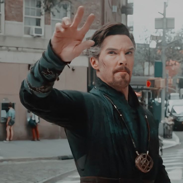 dctrsstrange's tweet image. ᅠᅠᅠ        ᅠᅠᅠ        
  ᅠᅠ           Dr. Stephen Strange   

ᅠᅠᅠ    Portrayed by #ᴠᴇʟᴠᴇᴛᴇᴇɴ
ᅠᅠᅠ #canon #au #opendms #mv
ᅠᅠᅠ #marvelrp   #rp   #mt   #tws
