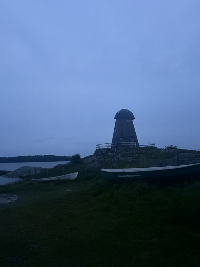 nezzoid's tweet photo. Scandinavia been chill so far https://t.co/NM43QOAzyF