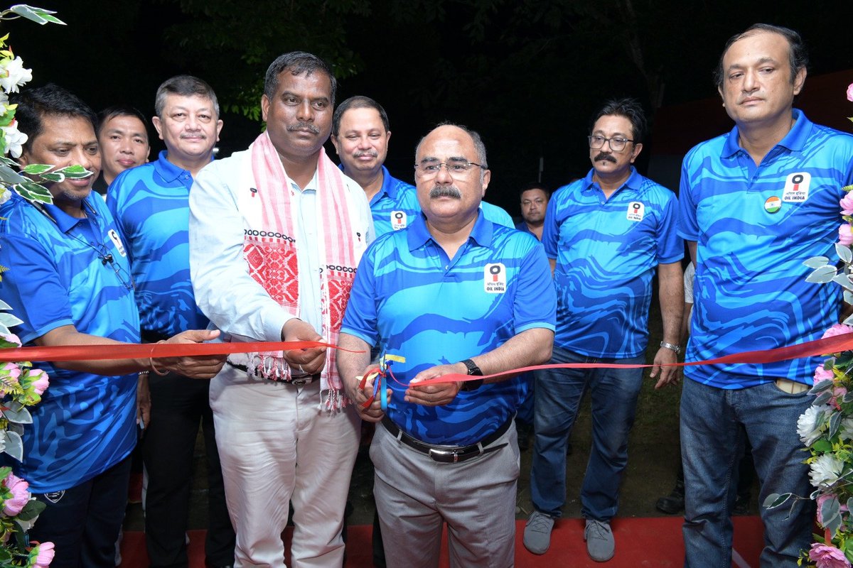 OilIndiaLimited's tweet photo. To celebrate the 78th #IndependenceDay, a special exhibition match was organized between Shillong Lajong FC and Oil India FC under the newly inaugurated floodlights at Nehru Maidan, Duliajan.
#OilIndiaLimited #PromotingSports #oilindia https://t.co/NRTCGKiIxw
