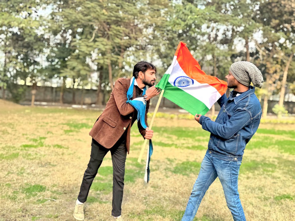 Ashwindkumar_AK's tweet photo. 👩‍❤️‍👨❌🥀🇮🇳🫡🤟❤️
.
.🇮🇳💓
Like 👍
Comment 💌
Share 💯
.
Follow me @Ashwindkumar.ak &amp;
. Ashwindkumar jack @Ashwindkumar_AK
.
#instareels #explorepage #explore #likepage #sadfeelings #tutorhotography #feelthesong #xphotosgraphys #editing #photography15augat #IndiaIndependenceDay78th https://t.co/badej6Wa9V