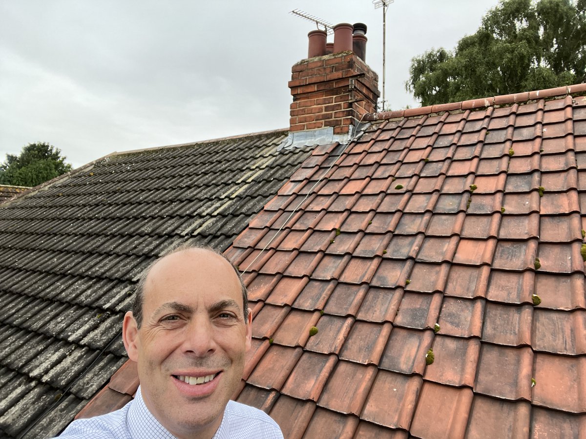 I love a ride out to the east Hull villages, and this RICS Level 2 Home Survey was in the village of Bilton. Shame no bonding gutter between the roofs, but seemed watertight anyway! #surveyor #surveyors #RICS #rpsa #bilton #hull #KingstonuponHull #eastyorkshire #bondinggutter