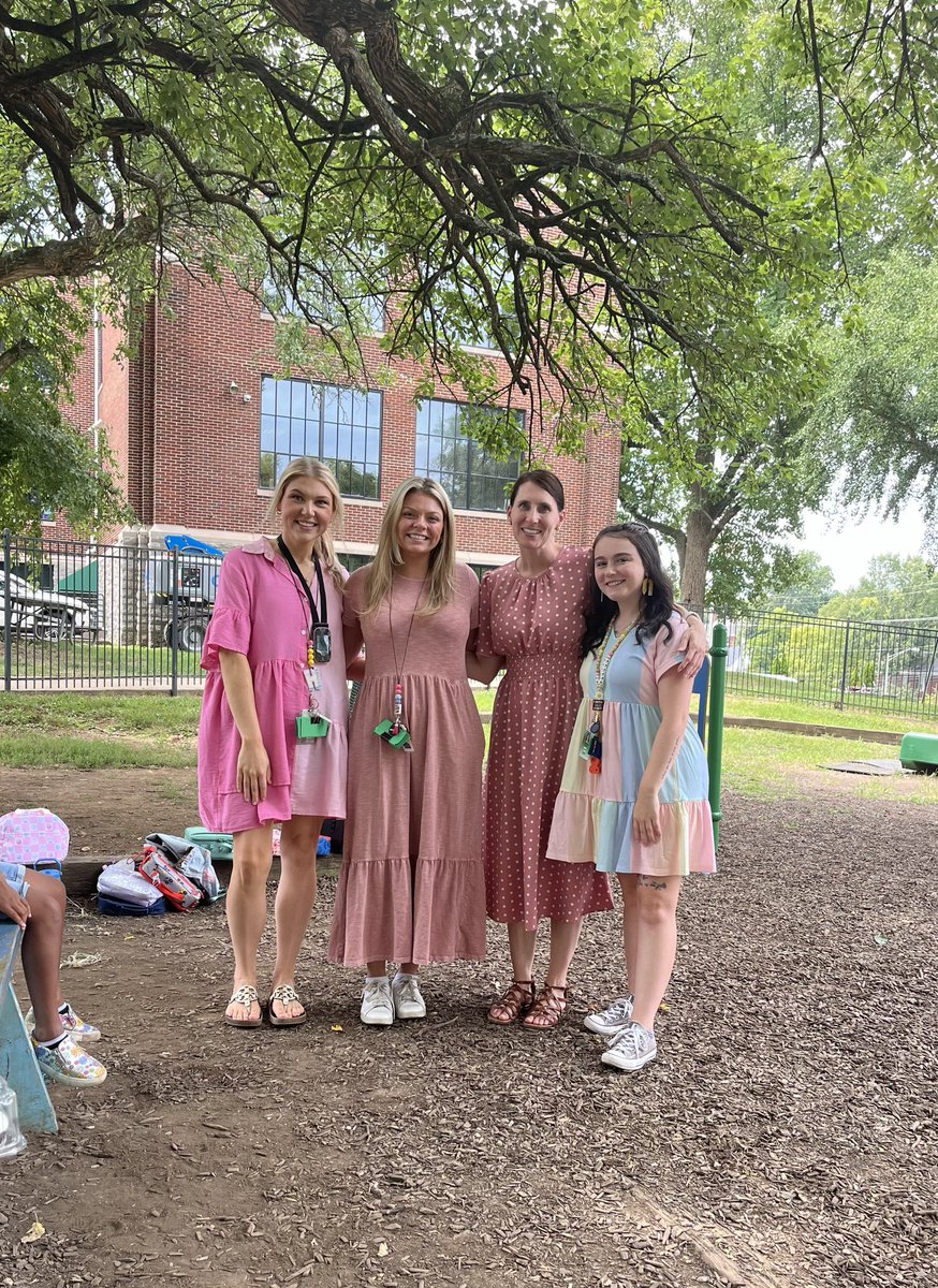 ScottScea's tweet image. Happy Friday, everyone! 🎉 You survived the first week of school! Here are some pictures of our members this week. If you share your picture, make sure to tag SCEA. 📸 #FirstWeekSuccess #SCEA #BackToSchool